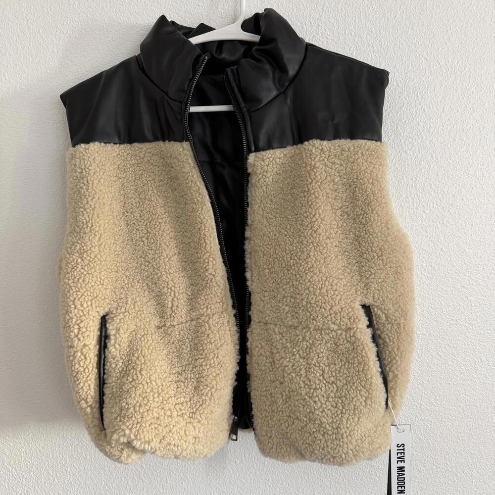 NWT Sherpa Vegan Leather Reversible Puffer Vest size s Teddy Cozy Winter - Picture 2 of 6